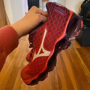 Mizuno running shoes